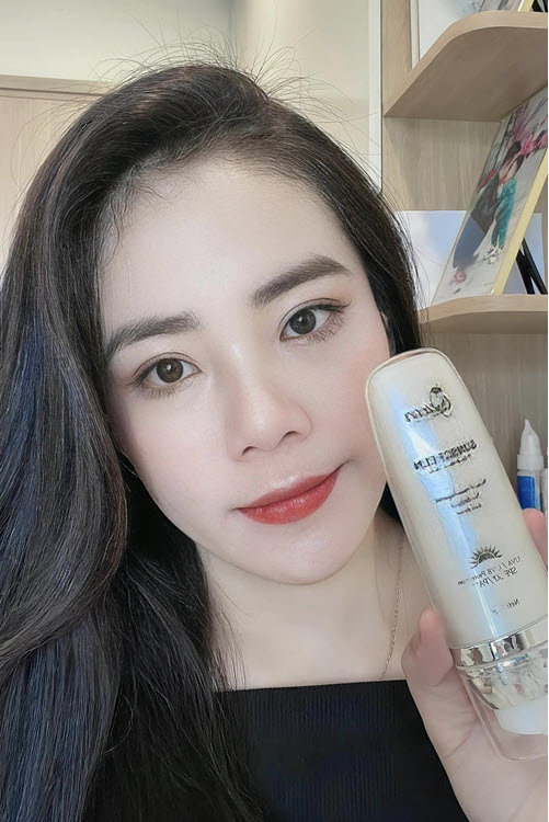 Kem chống nắng vật lý Queen Skin SPF 50+